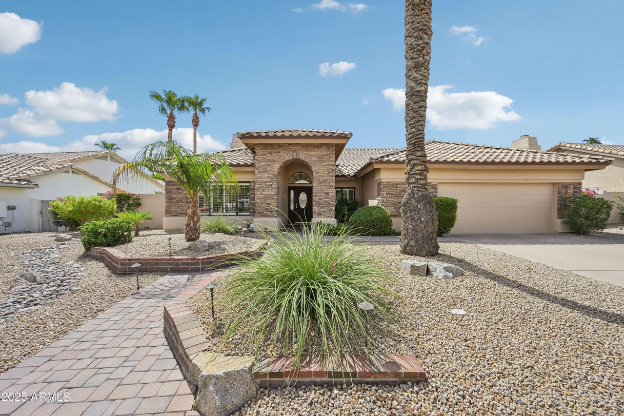3437 E Winona St., Phoenix, AZ 85044