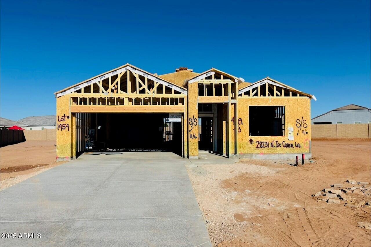 28231 N Ice Cavern Ln., San Tan Valley, AZ 85143