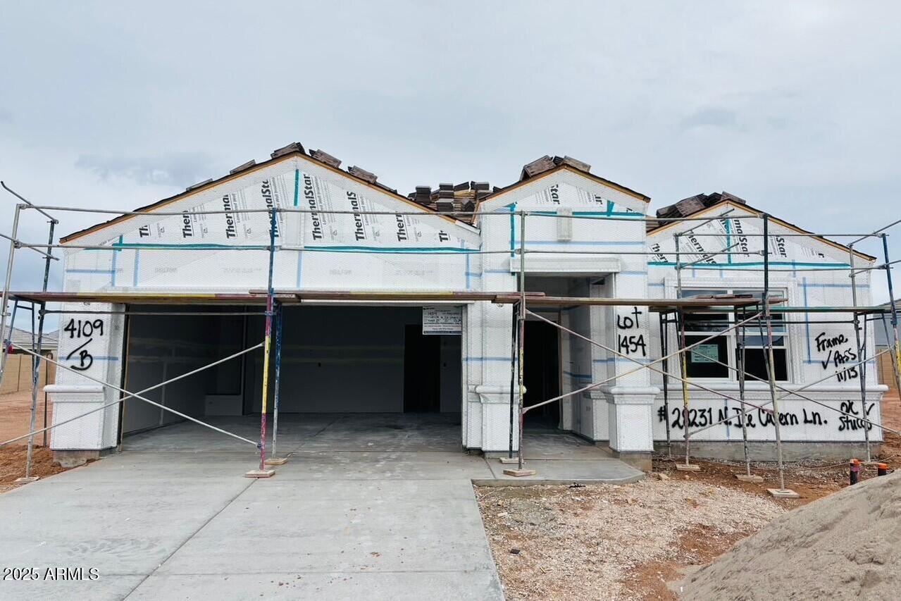 28231 N Ice Cavern Ln., San Tan Valley, AZ 85143