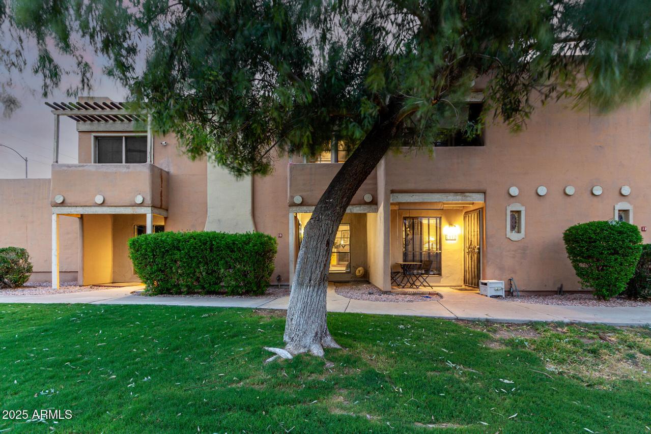 1425 E Desert Cove Ave. #10, Phoenix, AZ 85020