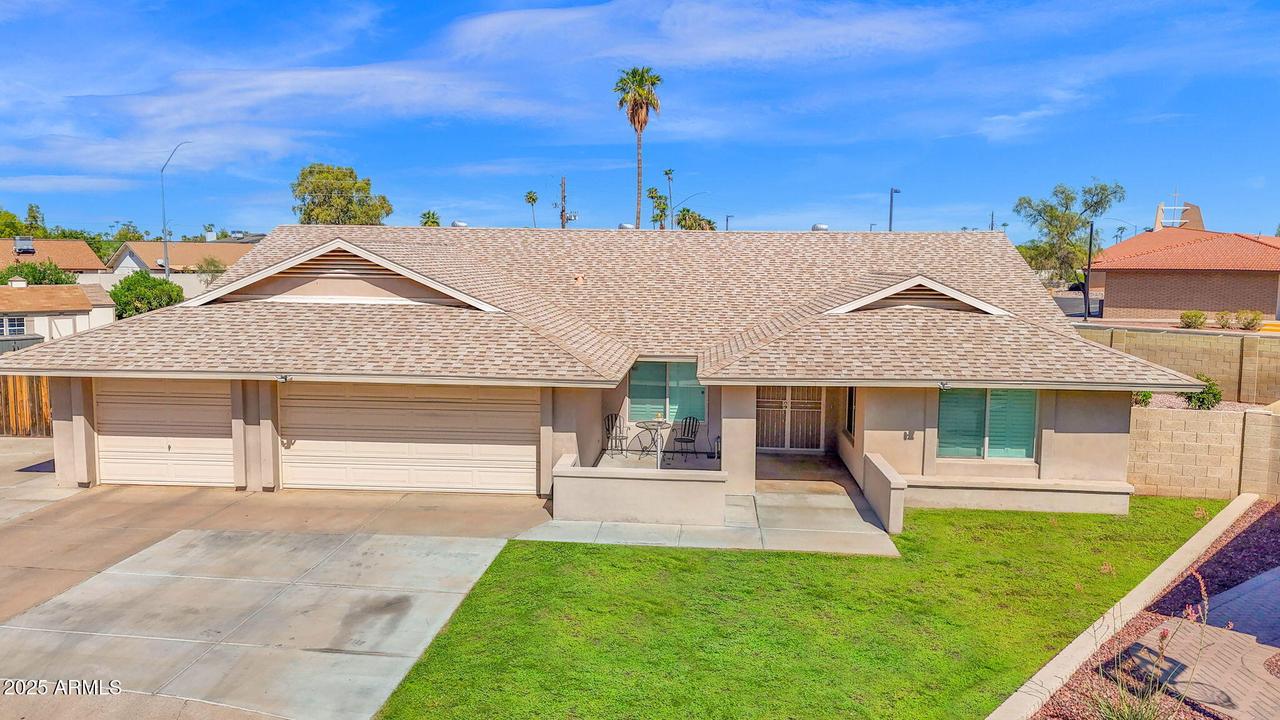 1160 W Madero Cir., Mesa, AZ 85210