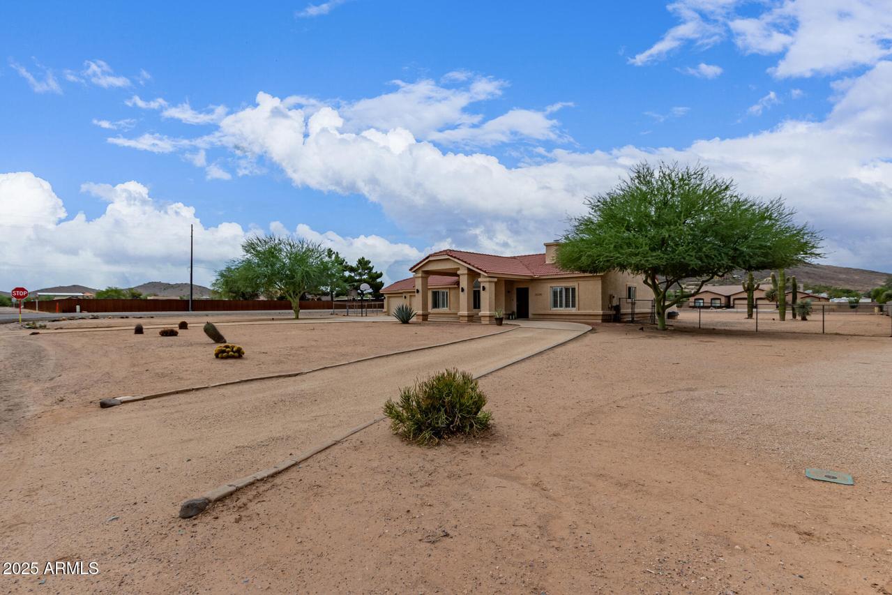 36206 N 11th Ave., Phoenix, AZ 85086