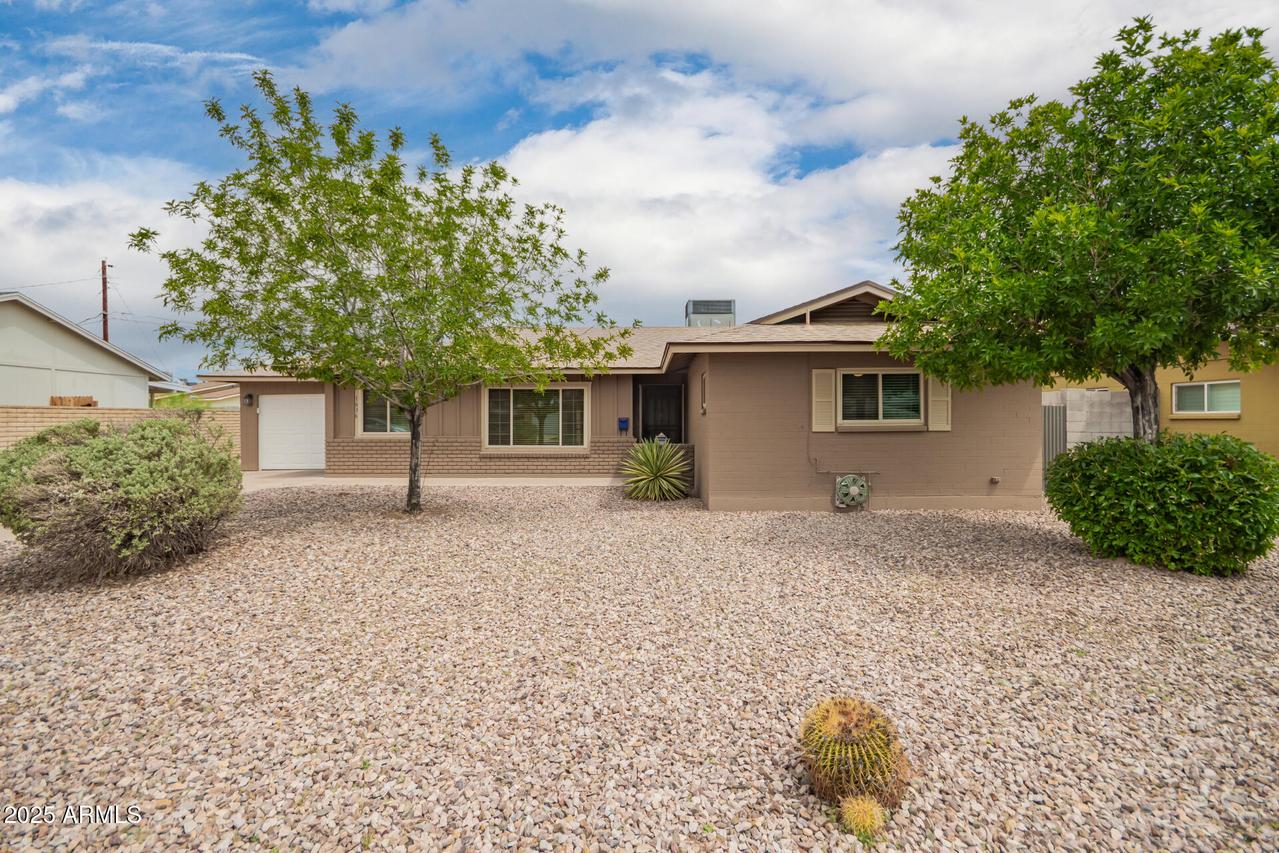 1636 W Tuckey Ln., Phoenix, AZ 85015