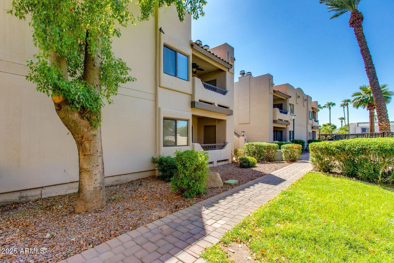 3640 N 38th St. #205, Phoenix, AZ 85018