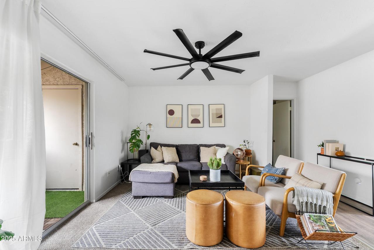 4444 E Paradise Village Pkwy. #248, Phoenix, AZ 85032