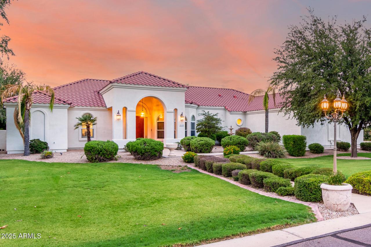 2610 E Meadowview Dr., Gilbert, AZ 85298