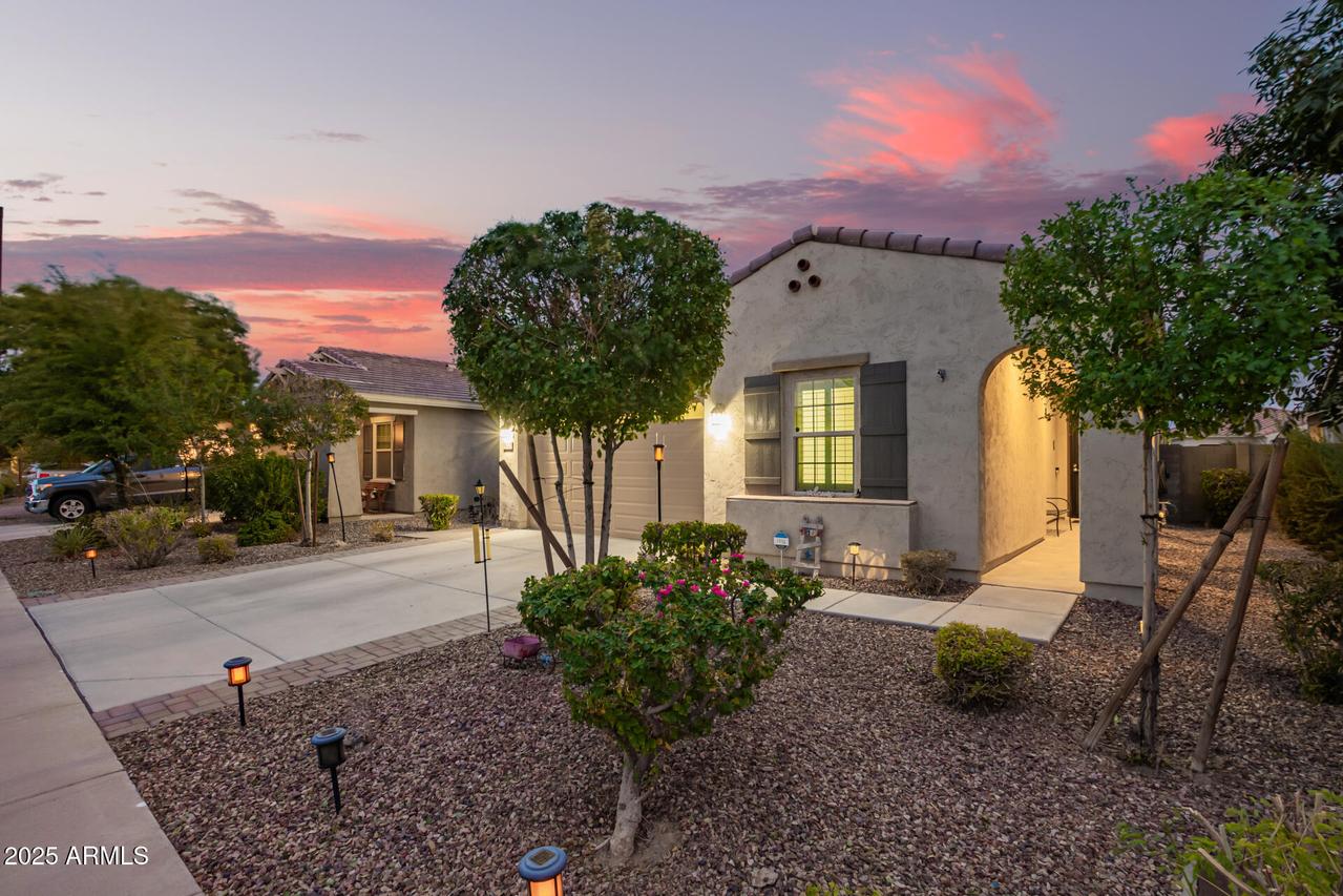 653 S 202nd Dr., Buckeye, AZ 85326