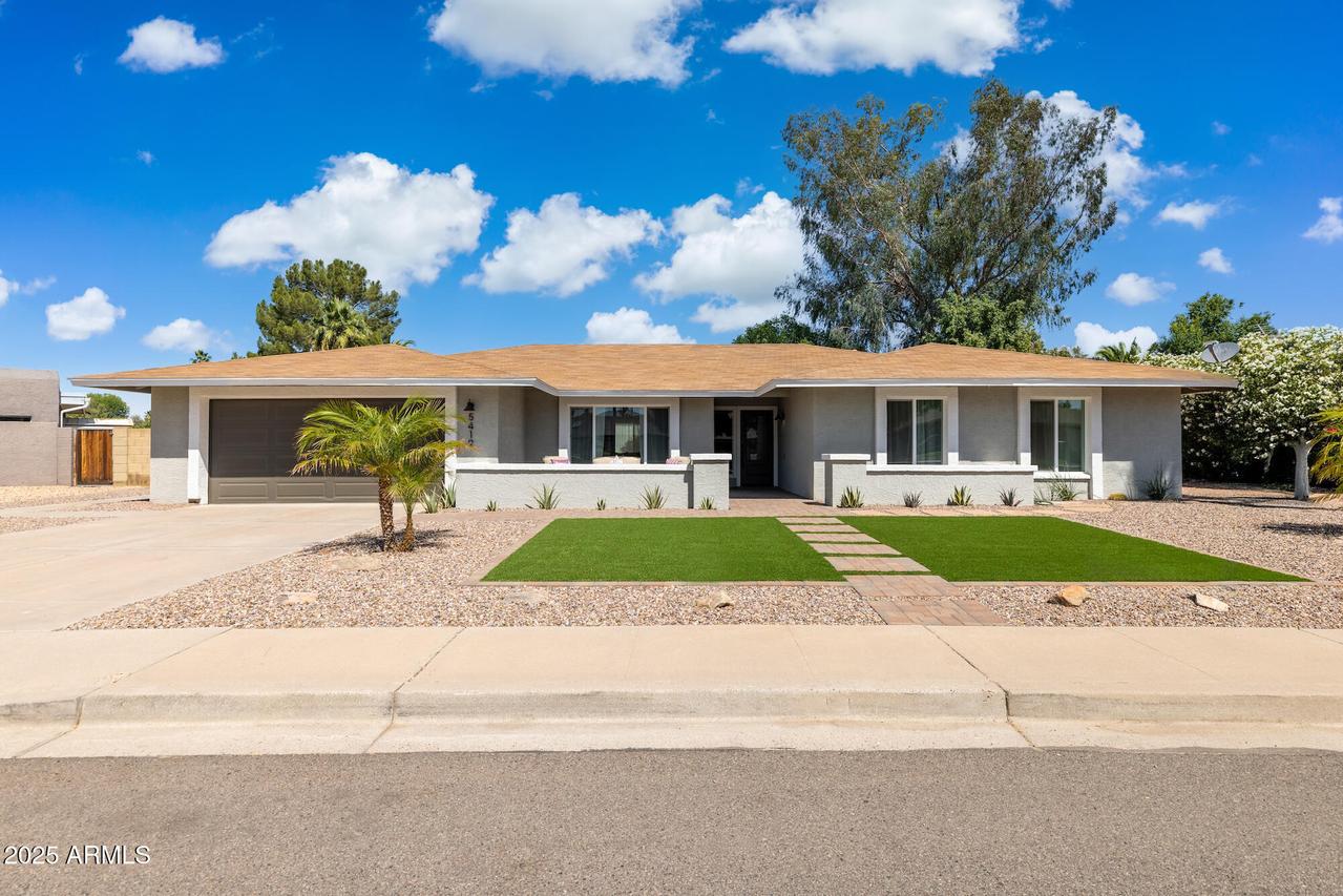 5412 E Tierra Buena Ln., Scottsdale, AZ 85254