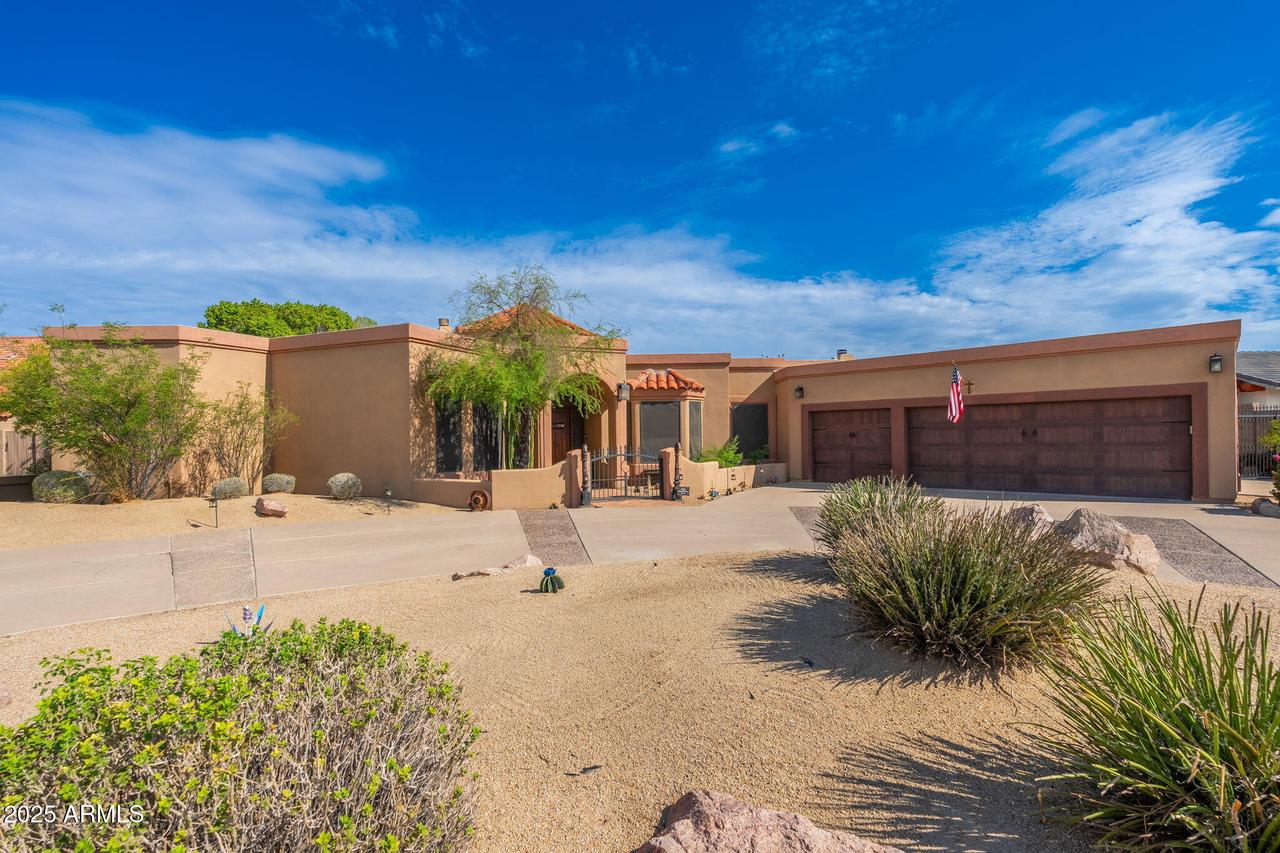 3216 E Elmwood St., Mesa, AZ 85213