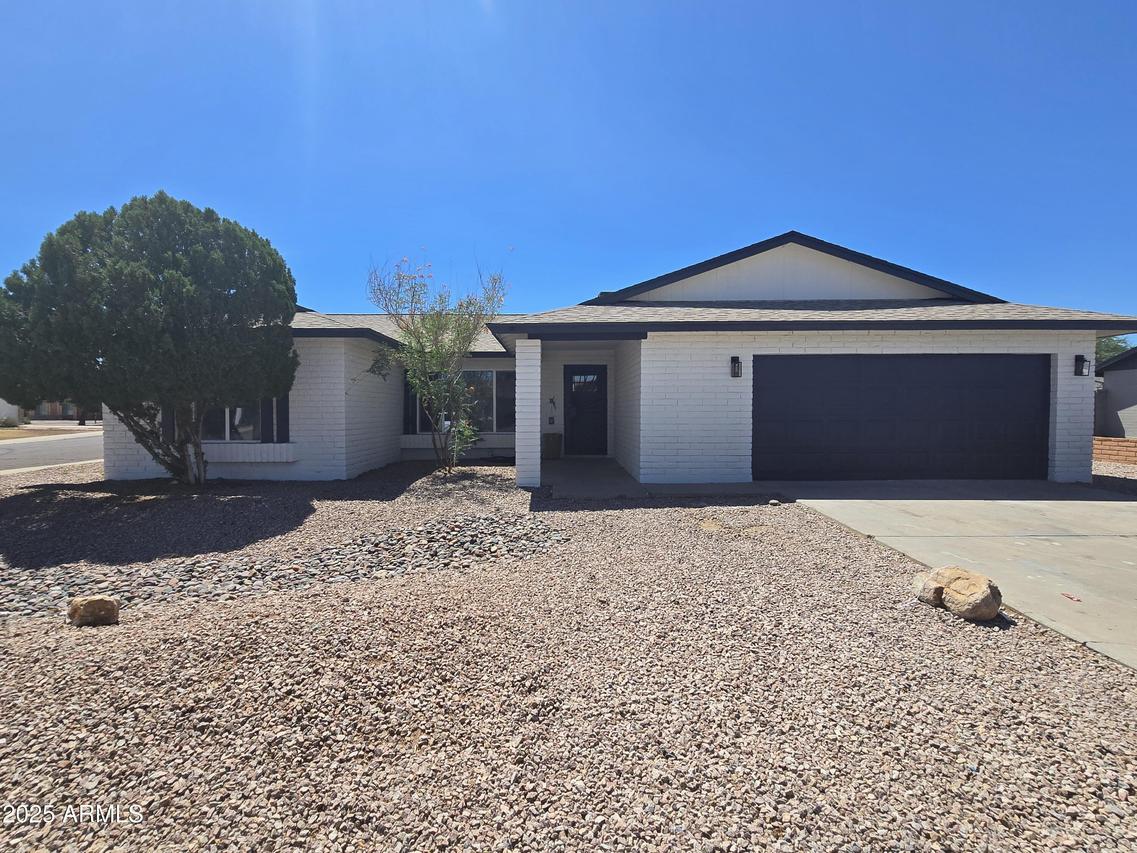631 W Fogal Way, Tempe, AZ 85282