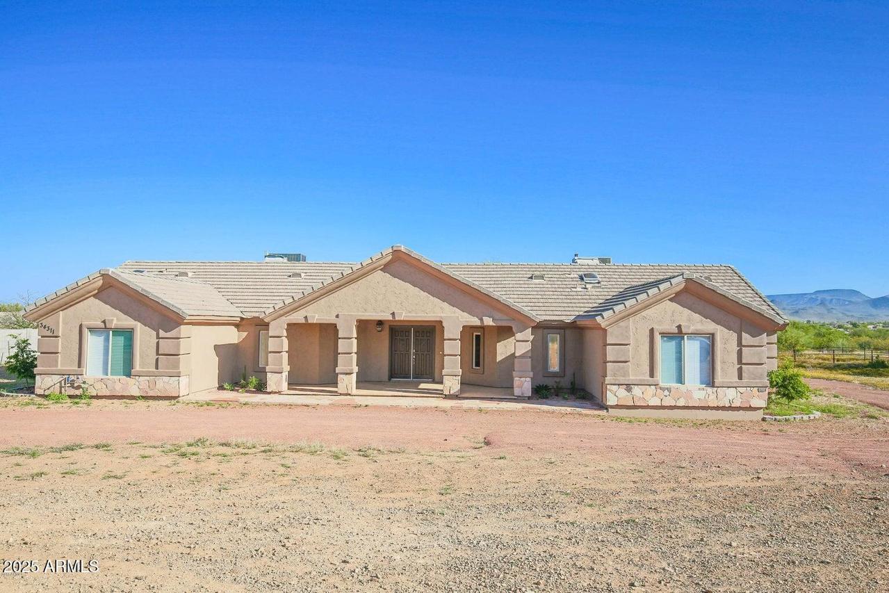 34311 N 7th St., Phoenix, AZ 85085