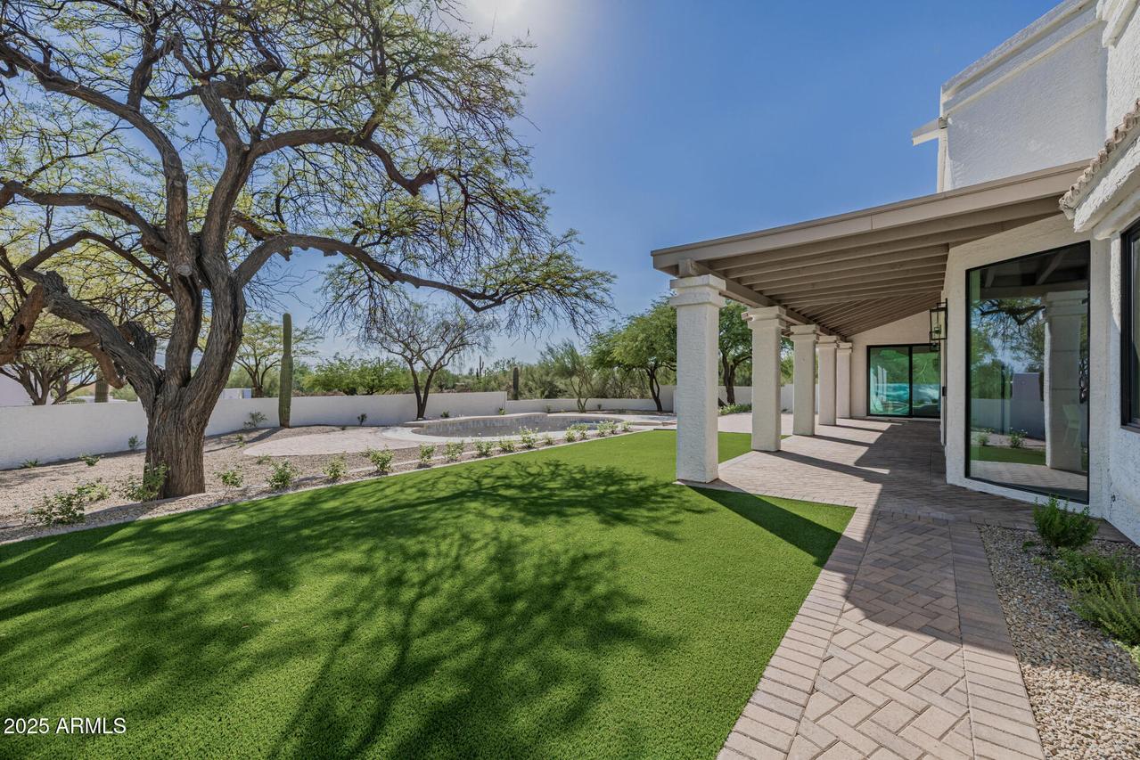 8255 E Bronco Tr., Scottsdale, AZ 85255