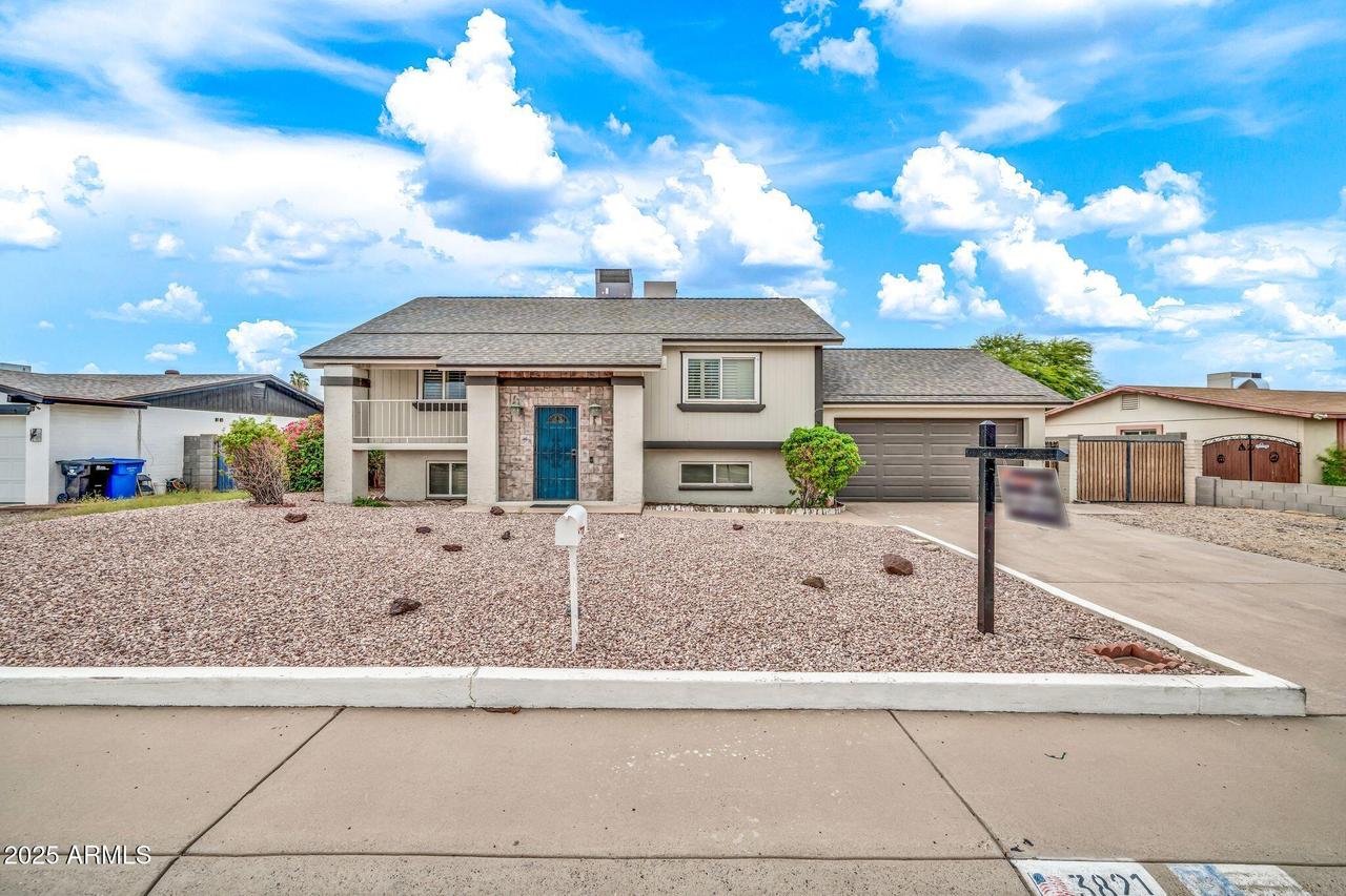 3821 W Danbury Dr., Glendale, AZ 85308
