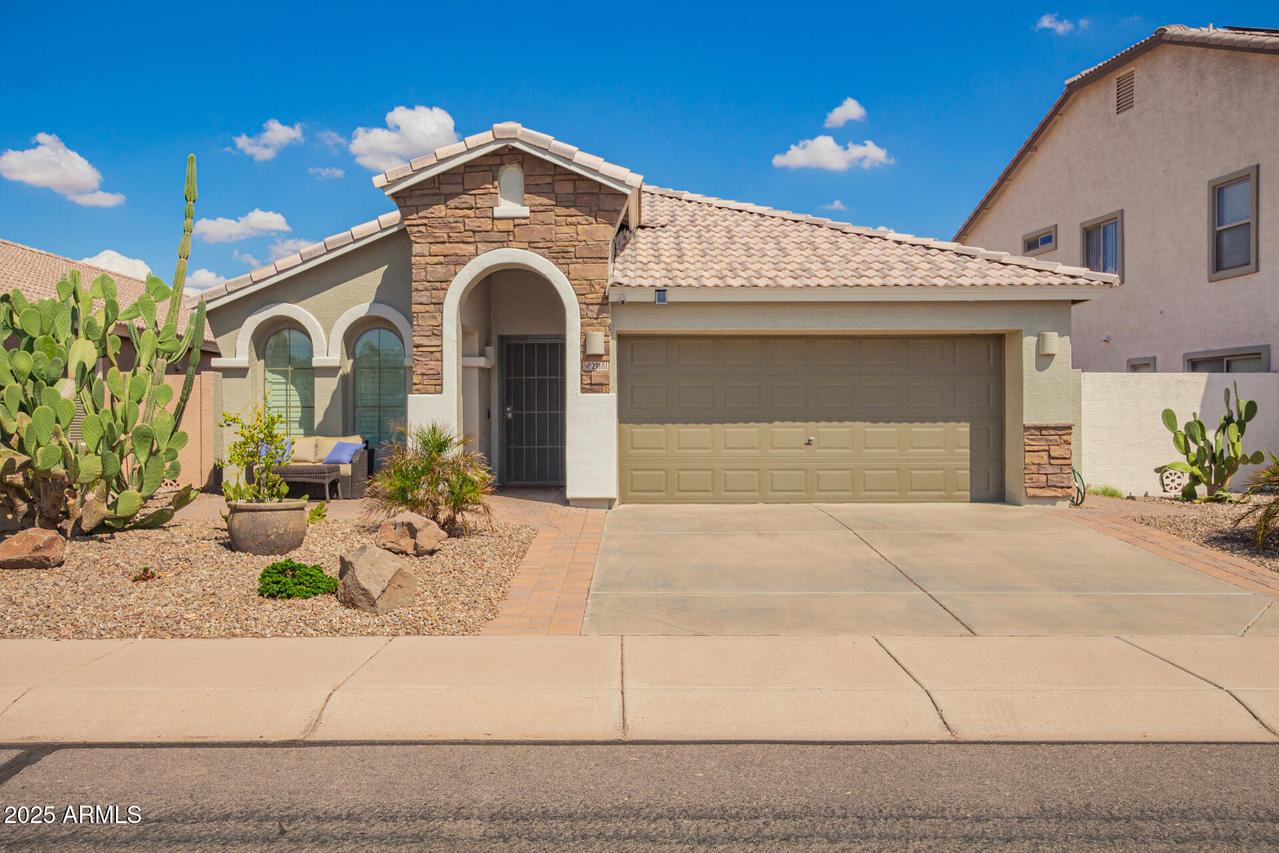 29181 N Yellow Bee Dr., San Tan Valley, AZ 85143