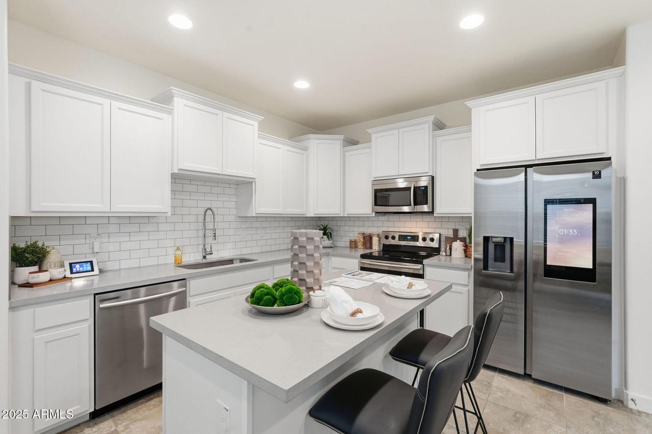 5537 S Dillon, Mesa, AZ 85212