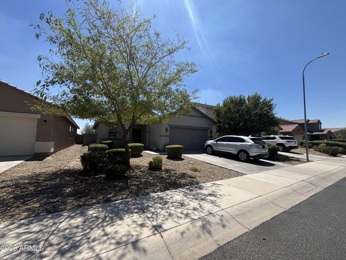 6223 W Freeway Ln., Glendale, AZ 85302