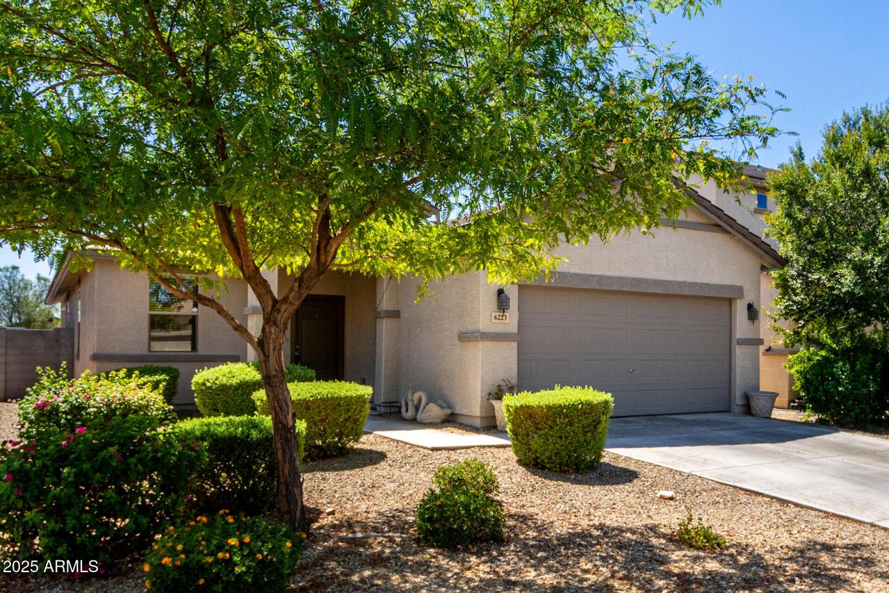 6223 W Freeway Ln., Glendale, AZ 85302