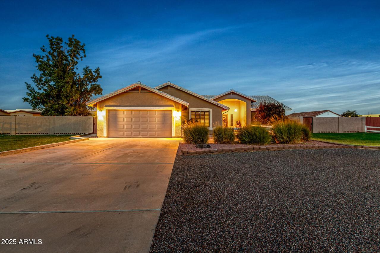6413 N 171st Ln., Waddell, AZ 85355