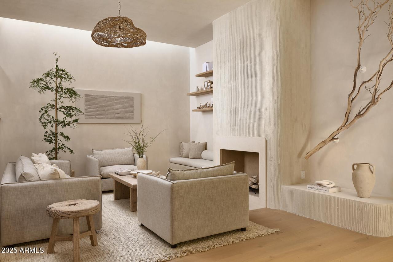 5101 N Casa Blanca Dr. #223, Paradise Valley, AZ 85253