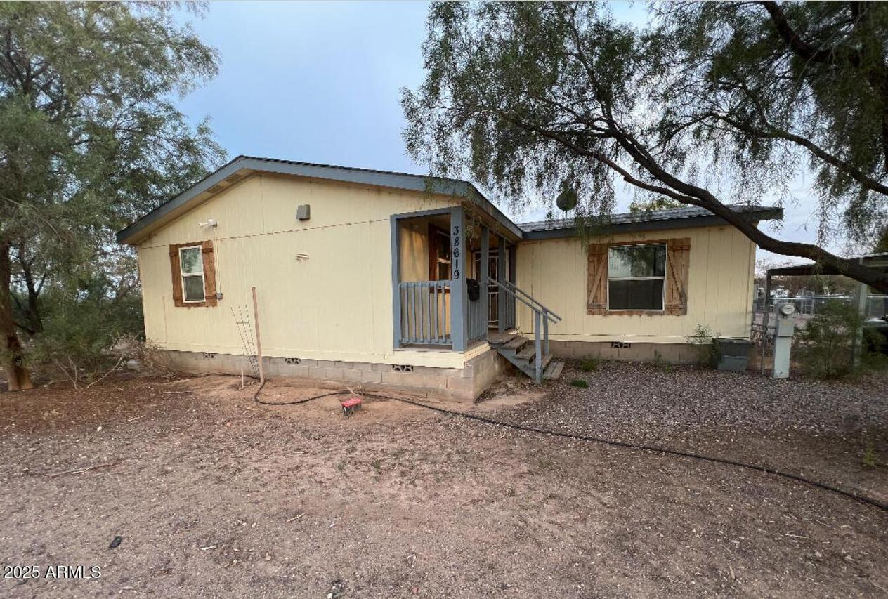 38619 W Mountain Ave., Tonopah, AZ 85354
