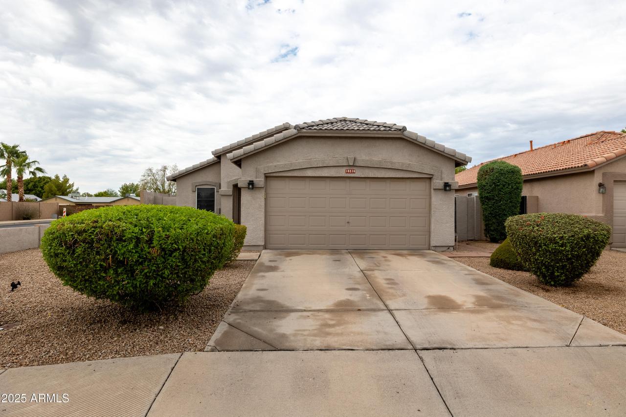 10216 N 94th Ln., Peoria, AZ 85345