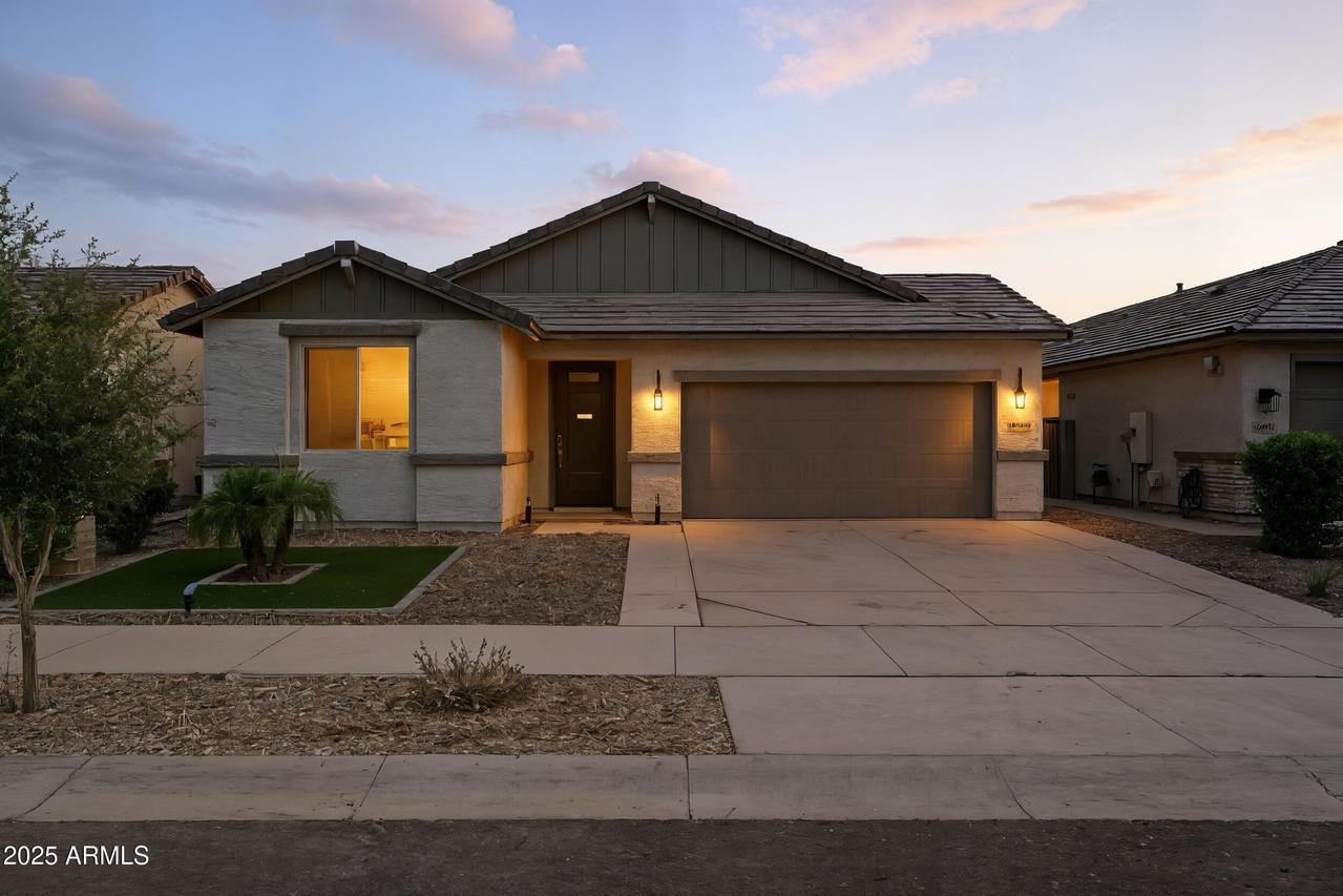 16847 W Maya Way, Surprise, AZ 85387
