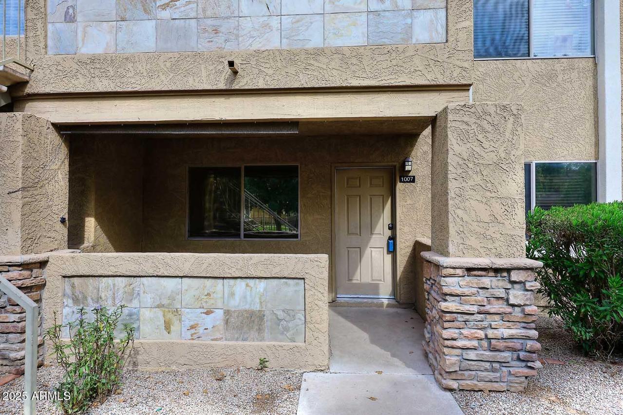 303 N Miller Rd. #1007, Scottsdale, AZ 85257