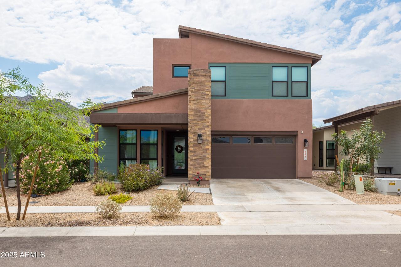 821 E Monte Way, Phoenix, AZ 85042