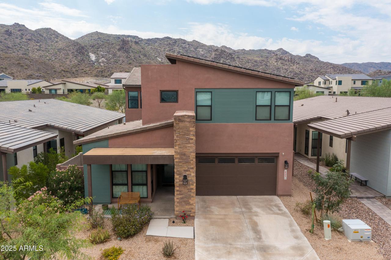821 E Monte Way, Phoenix, AZ 85042