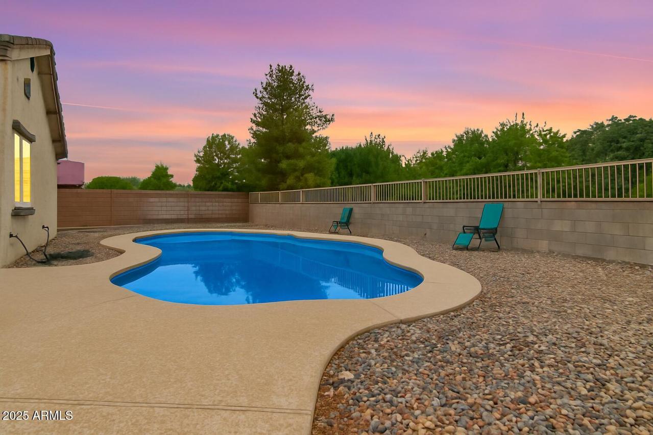 18556 W Vogel Ave., Goodyear, AZ 85338