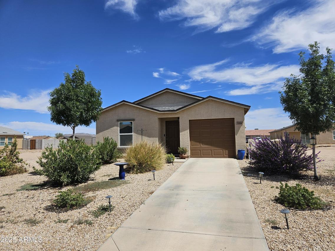 9364 W Oneida Dr., Arizona City, AZ 85123