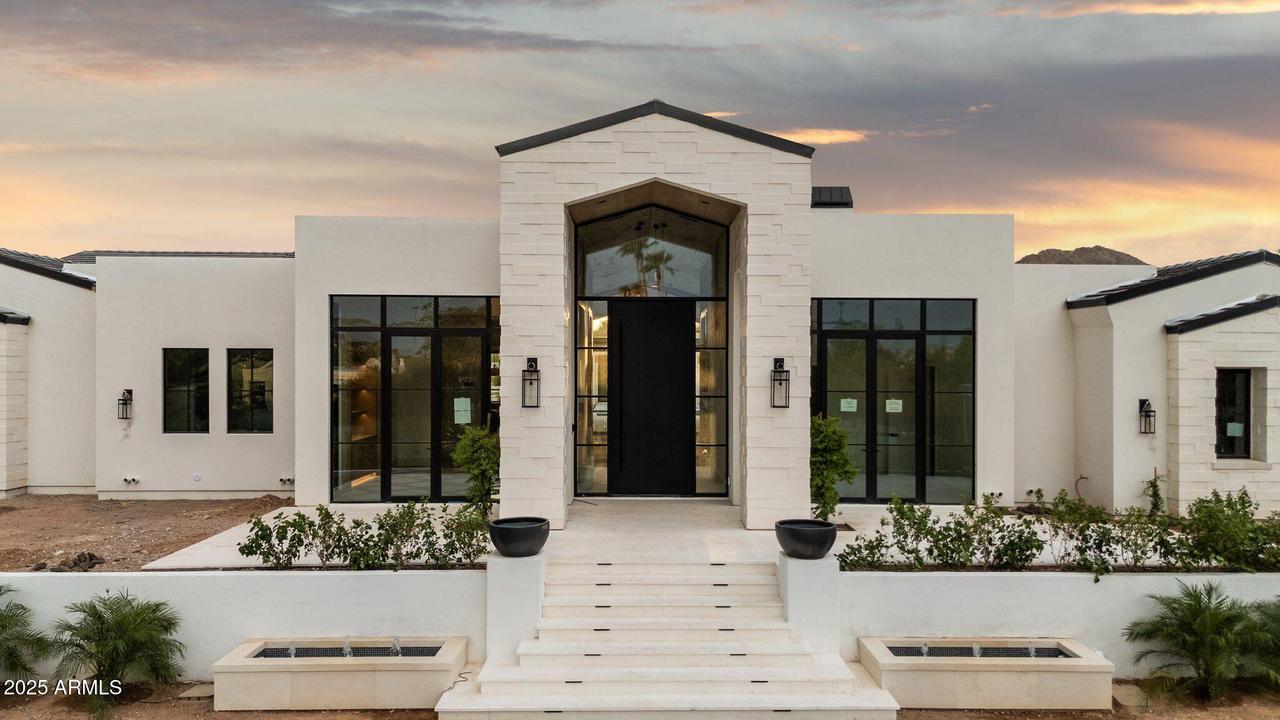 4534 E Pebble Ridge Rd., Paradise Valley, AZ 85253