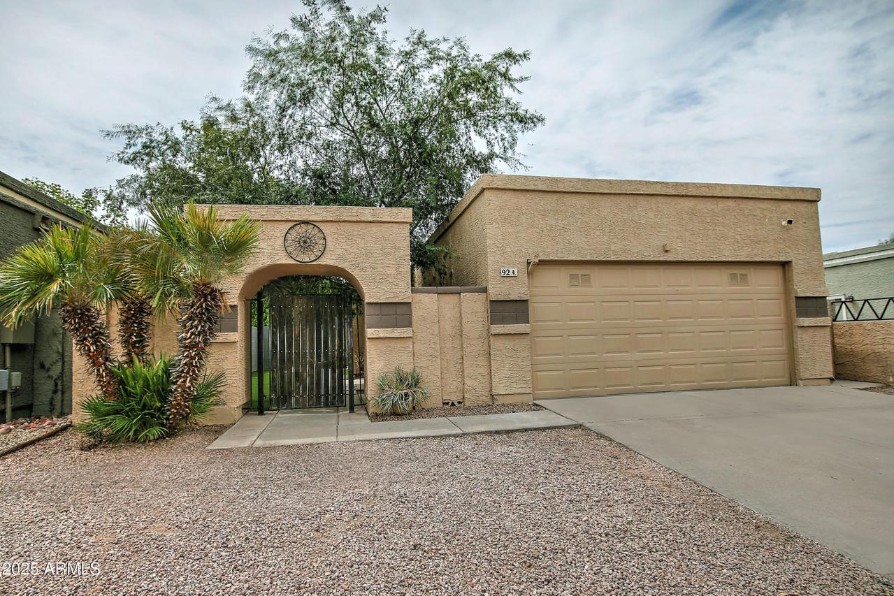619 E Jensen St. #92, Mesa, AZ 85203