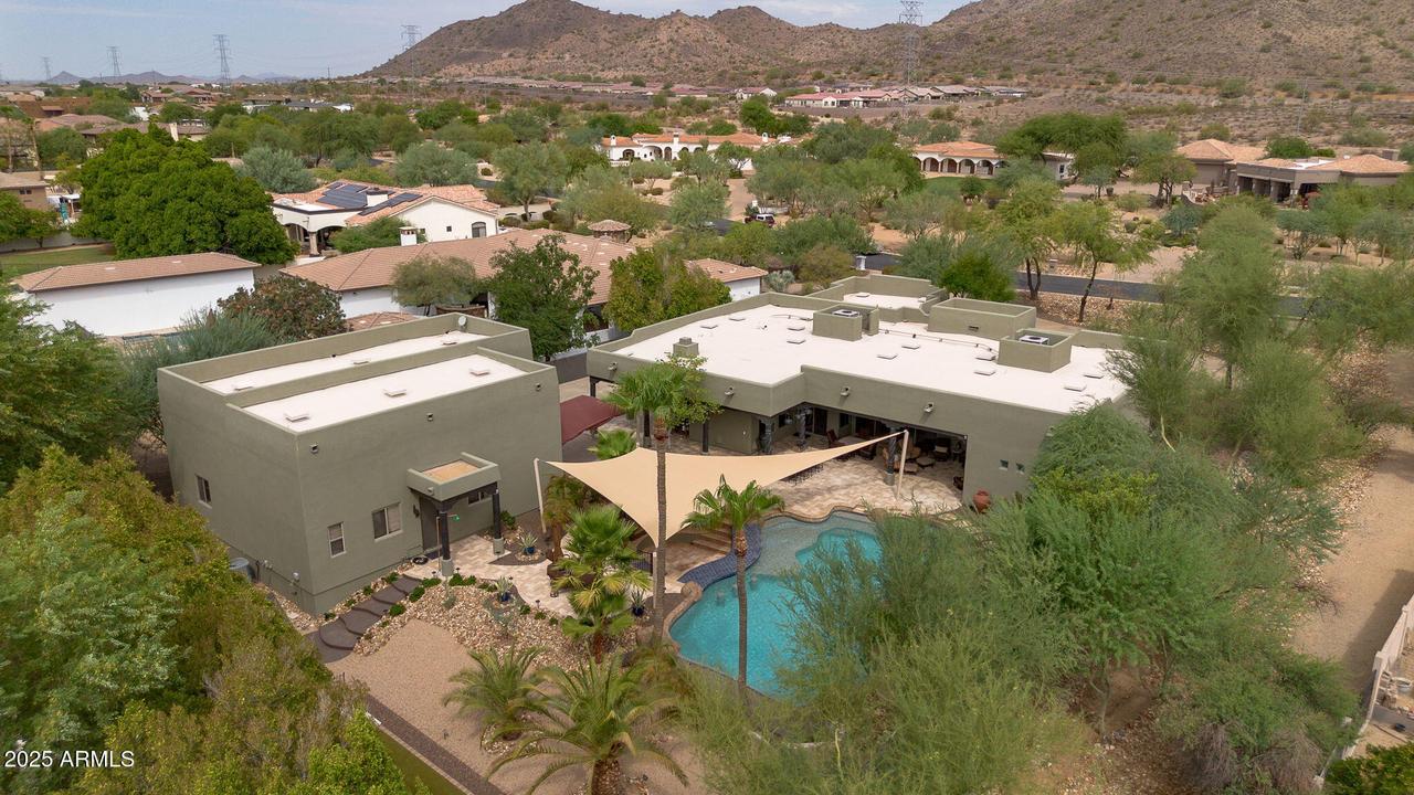 8325 W La Caille Dr., Peoria, AZ 85383