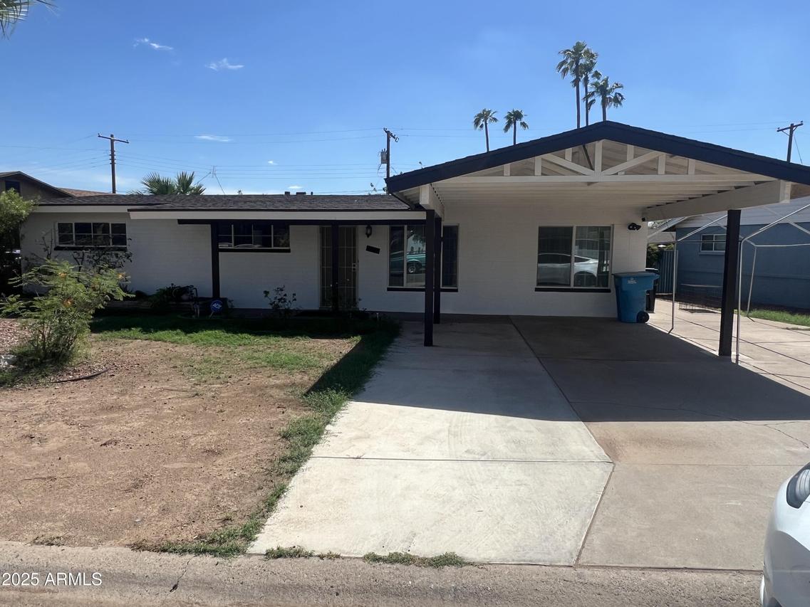 2033 W Palo Verde Dr., Phoenix, AZ 85015