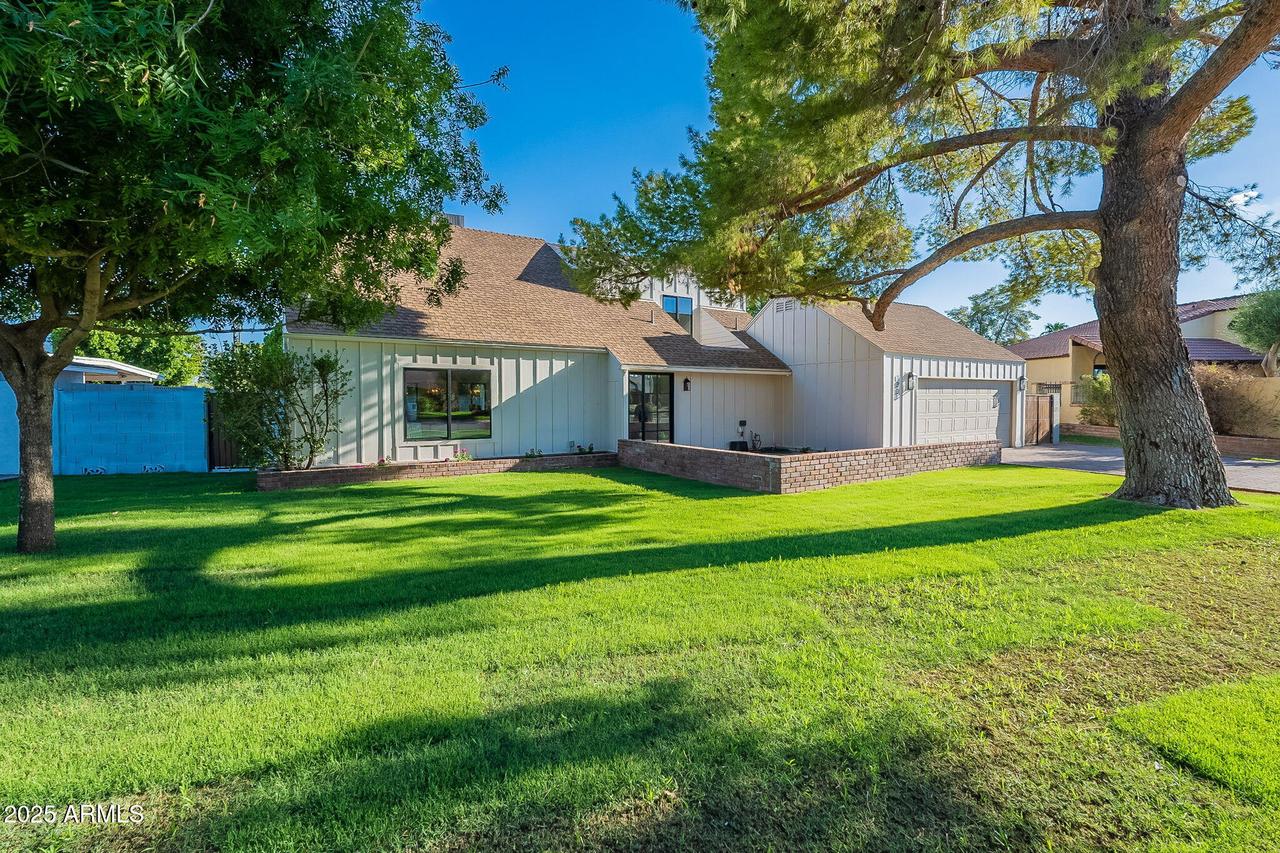 133 W Las Palmaritas Dr., Phoenix, AZ 85021