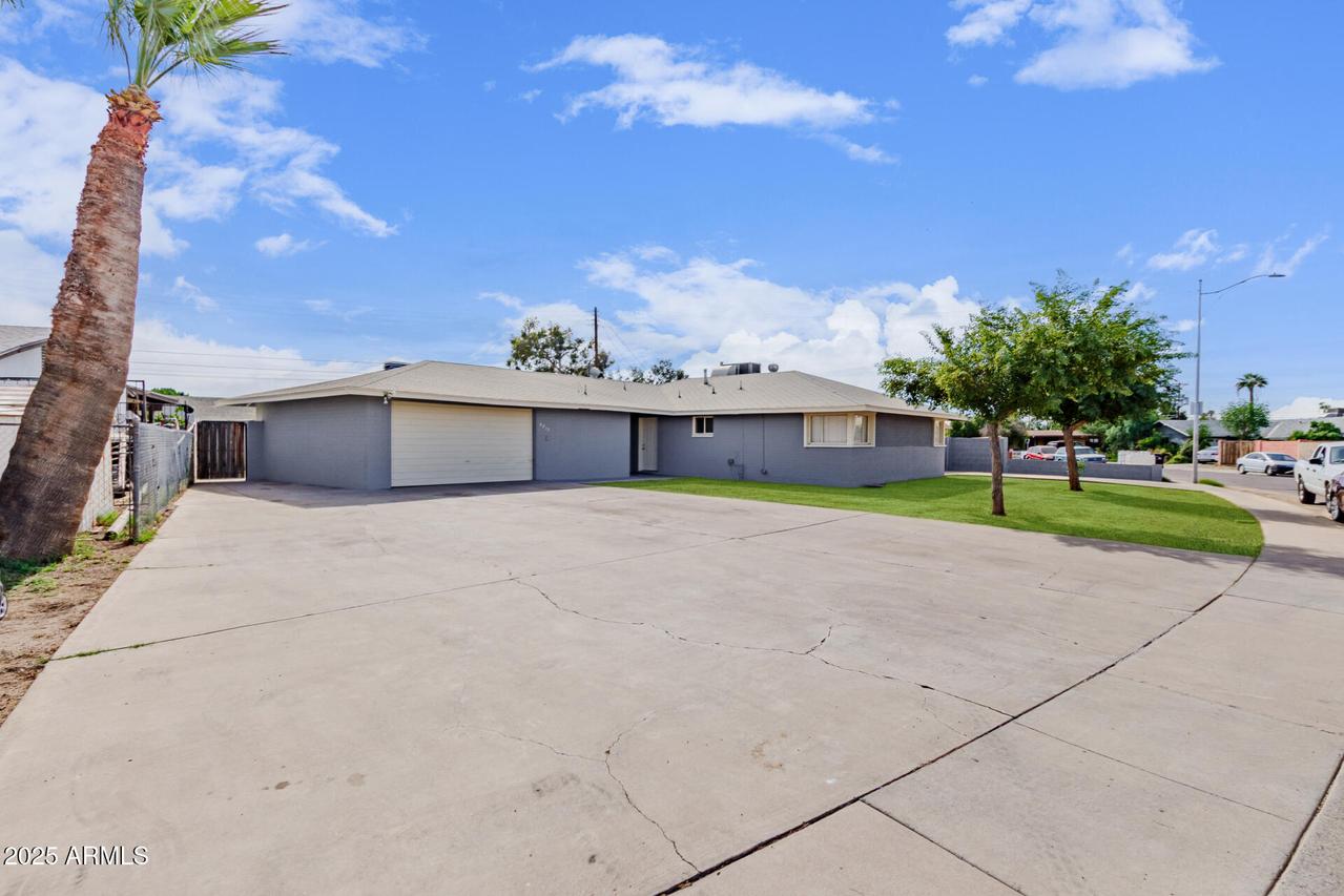 6217 W Fairmount Ave., Phoenix, AZ 85033