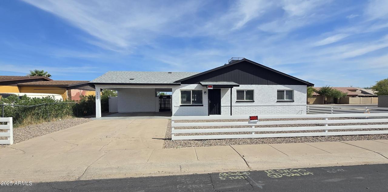 1702 W Hidalgo Ave., Phoenix, AZ 85041