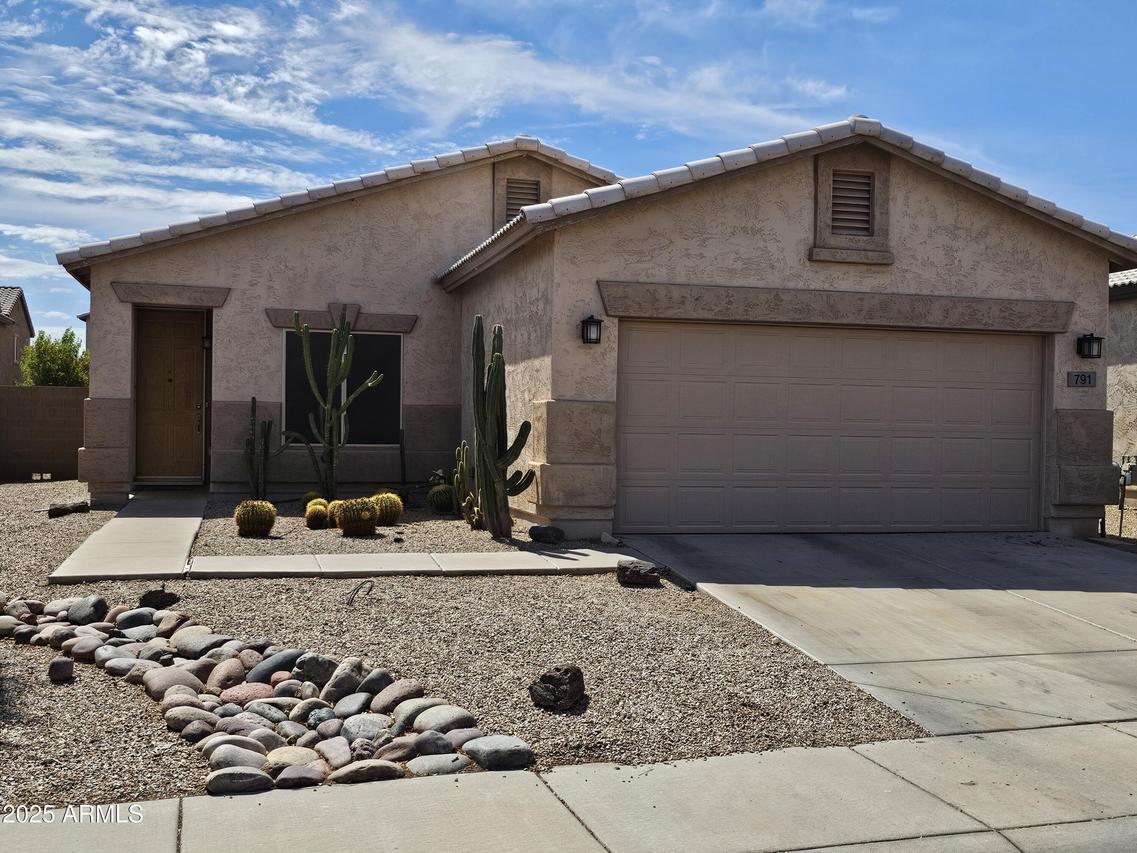 791 E Gold Dust Way, San Tan Valley, AZ 85143