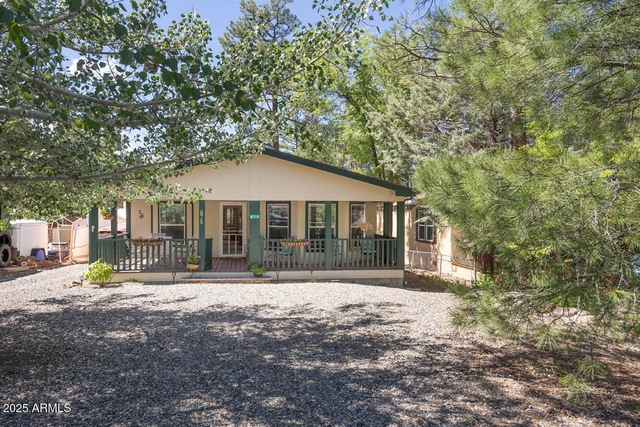 675 E Oak Dr., Munds Park, AZ 86017