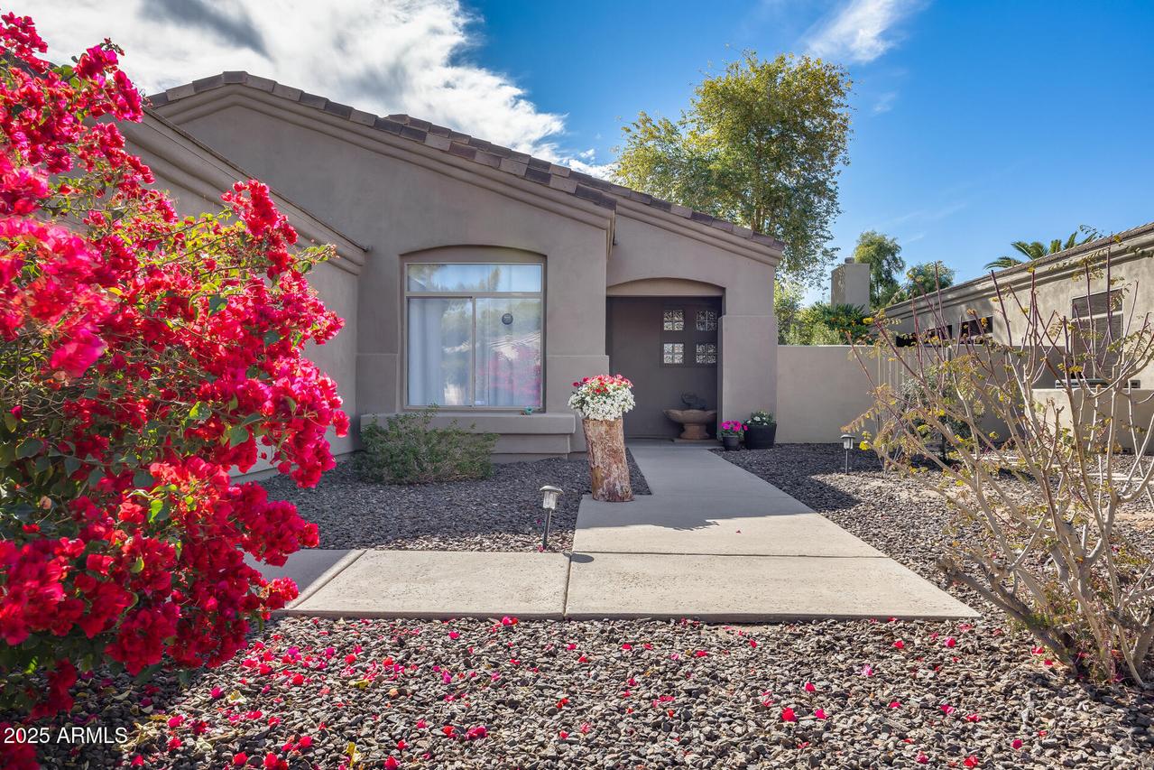 2023 E Beautiful Ln., Phoenix, AZ 85042
