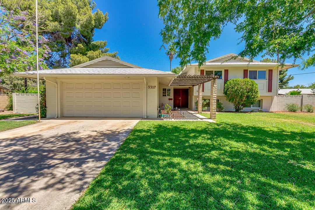 3317 S Pine St., Tempe, AZ 85282