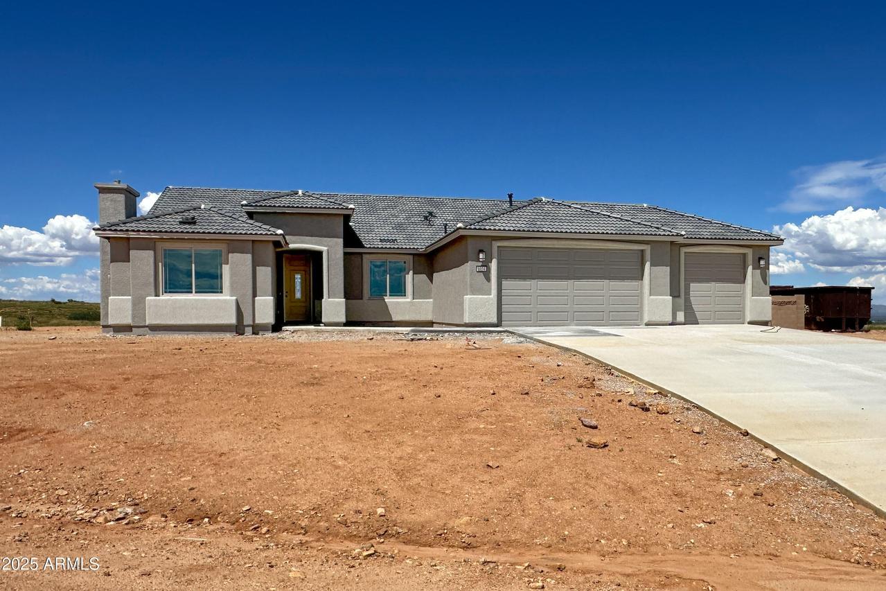 6934 E Vaquero Cir. #Lot 194, Hereford, AZ 85615
