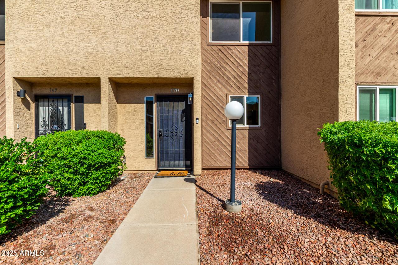 1601 W Sunnyside Dr. #170, Phoenix, AZ 85029