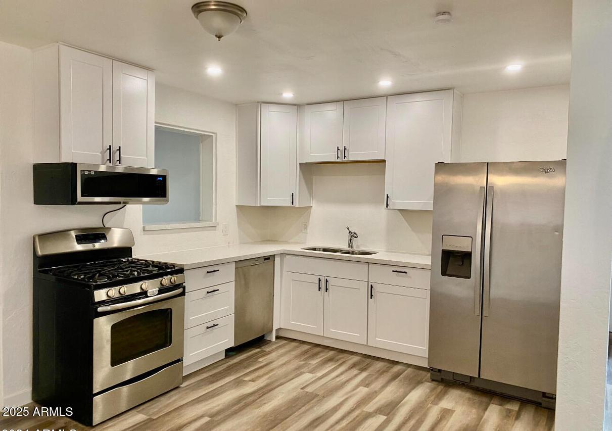 3331 E Oak St., Phoenix, AZ 85008