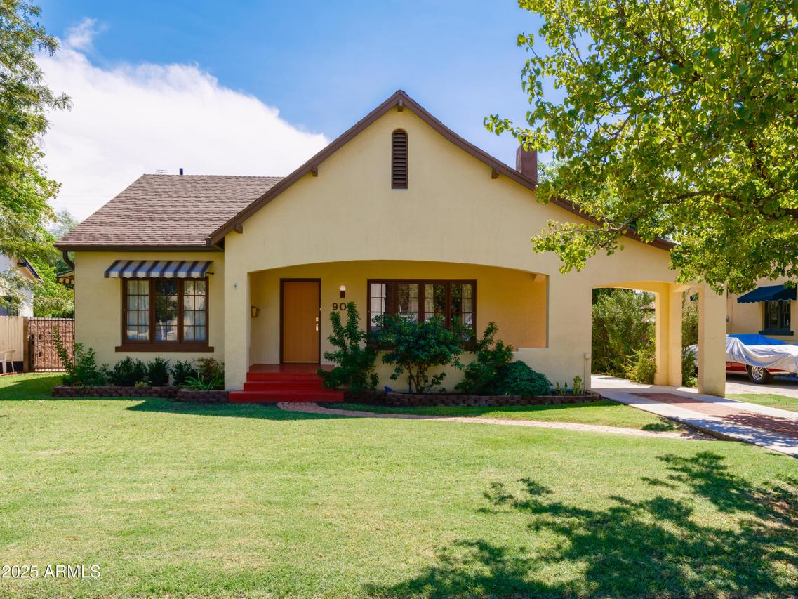 909 W Willetta St., Phoenix, AZ 85007