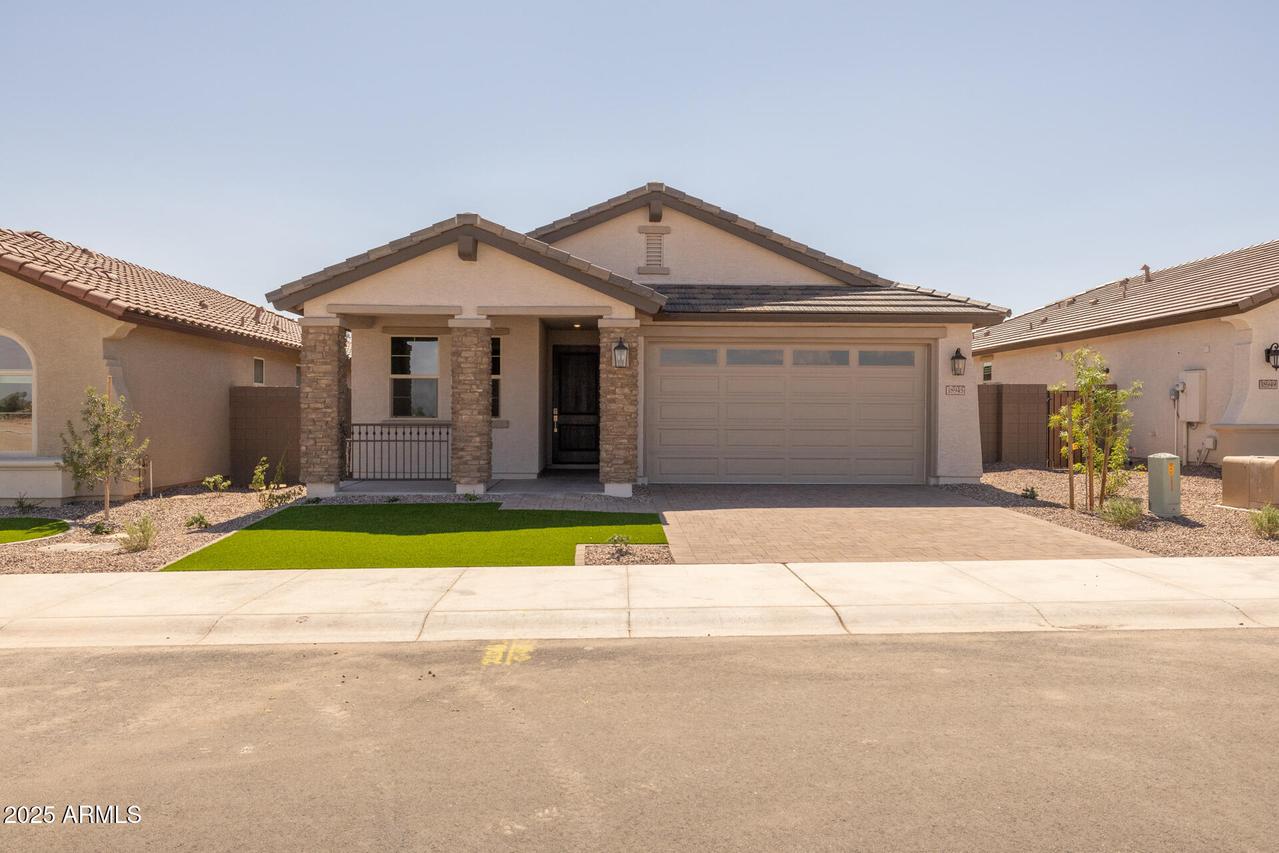 18945 W Monterosa St., Litchfield Park, AZ 85340