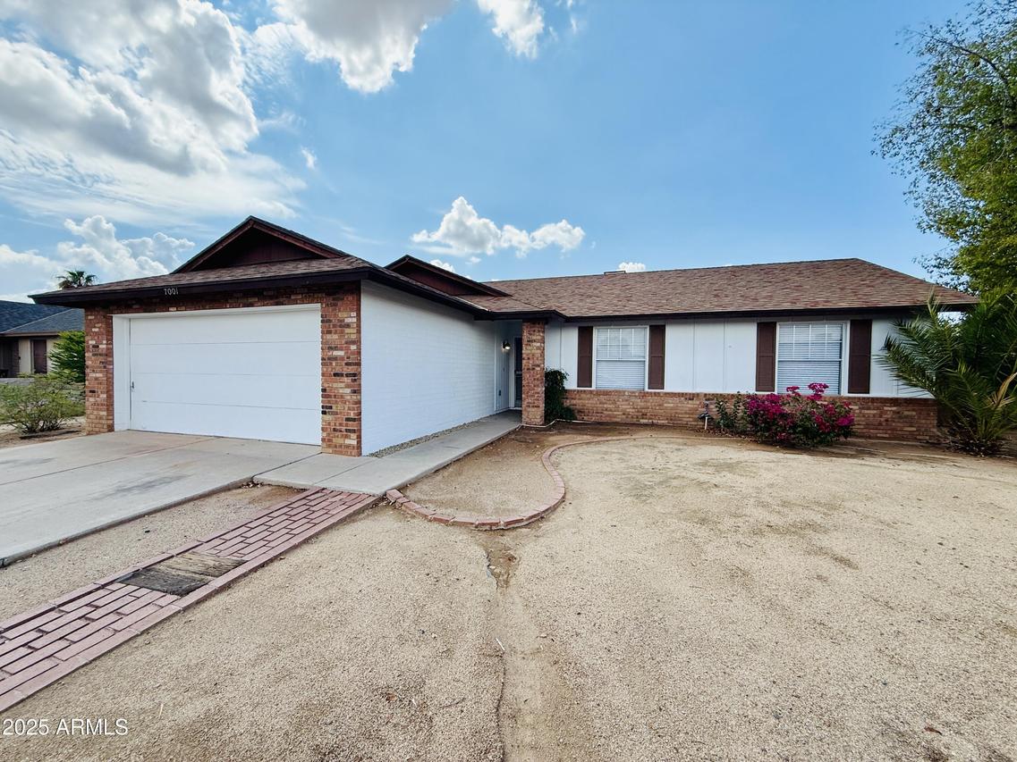 7001 W North Ln., Peoria, AZ 85345