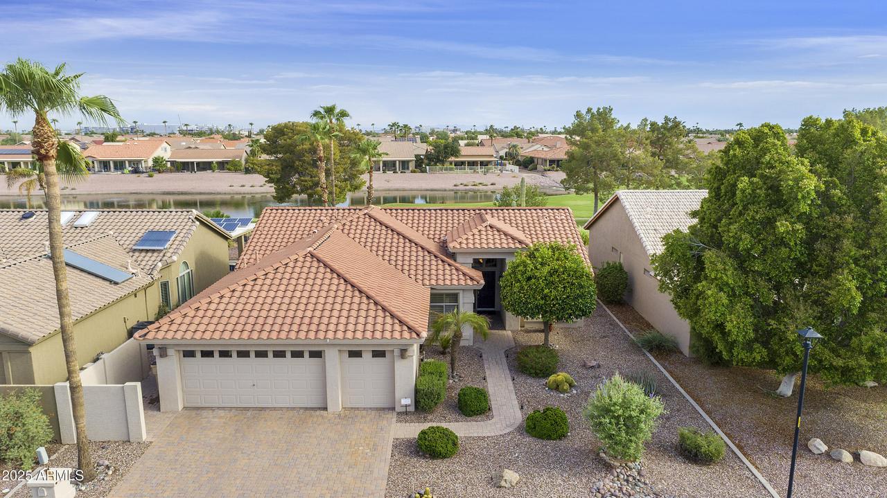 9230 E Cedar Waxwing Dr., Sun Lakes, AZ 85248