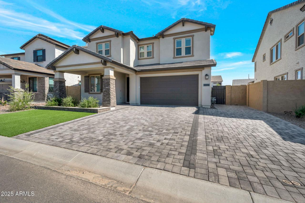 5727 E Sayan St., Mesa, AZ 85215